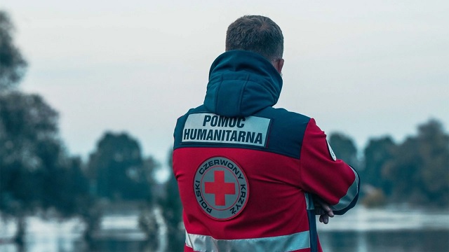 Wolontariusz Polskiego Czerwonego Krzyża